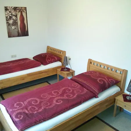 Апартаменты Taubertal Familie Arold Креглинген